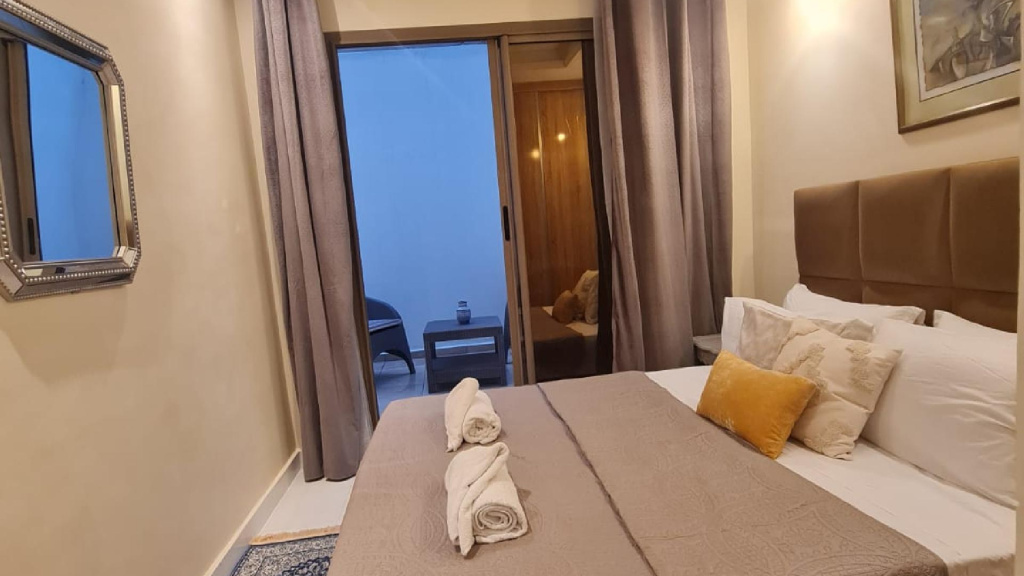 Appartement neuf , entièrement meublé et équipé à 50m de la plage