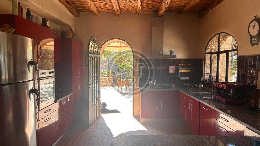 Maison de caractère, située en bord de mer, à seulement 14 kilomètres d\'Essaouira