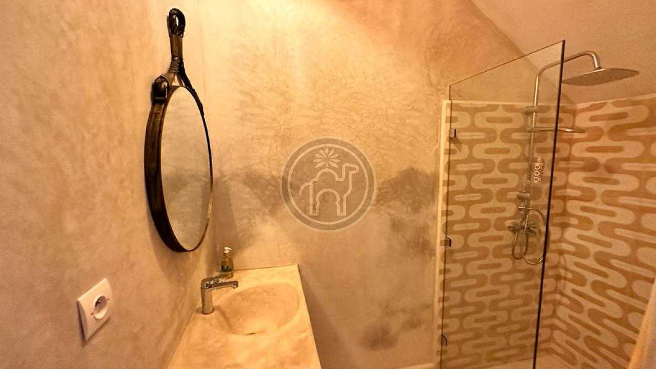 Appartement meublé, 2 chambres, 2 sdb, entiérement refait.