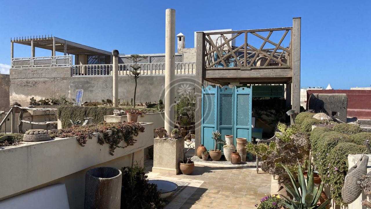 Maison d'hôtes avec titre
