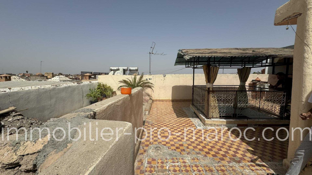 Riad à rénover titré 80 m2 SOUS COMPROMIS DE VENTE