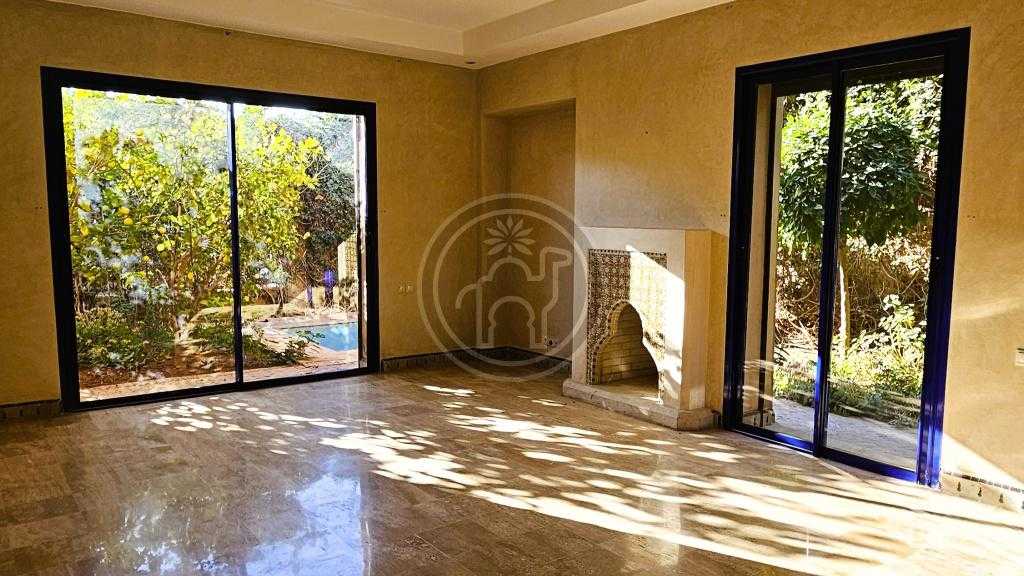 Belle villa familiale dans une résidence calme et avec sa piscine privée.