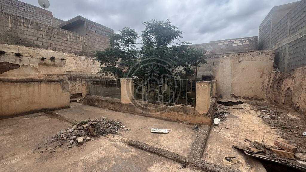 Ruine à la Kasbah titrée SOUS COMPROMIS