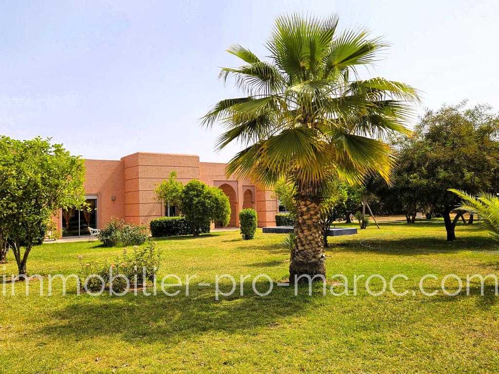 Villa Surface du Terrain 13 000 m²