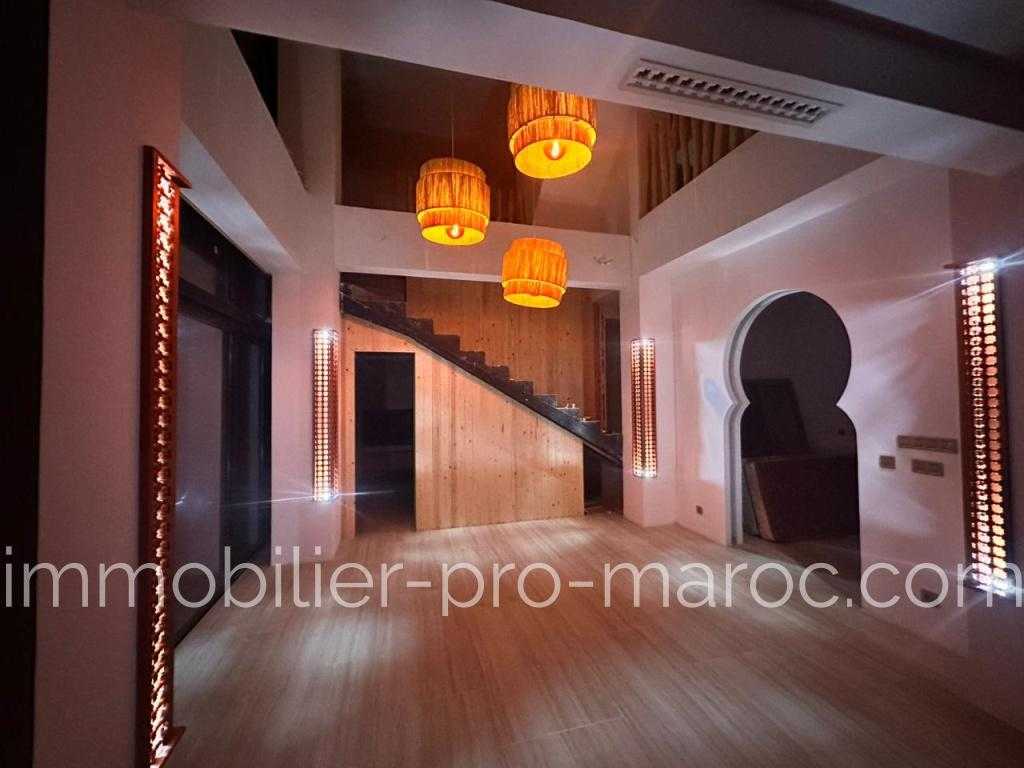 Villa Surface du Terrain 1 300 m²