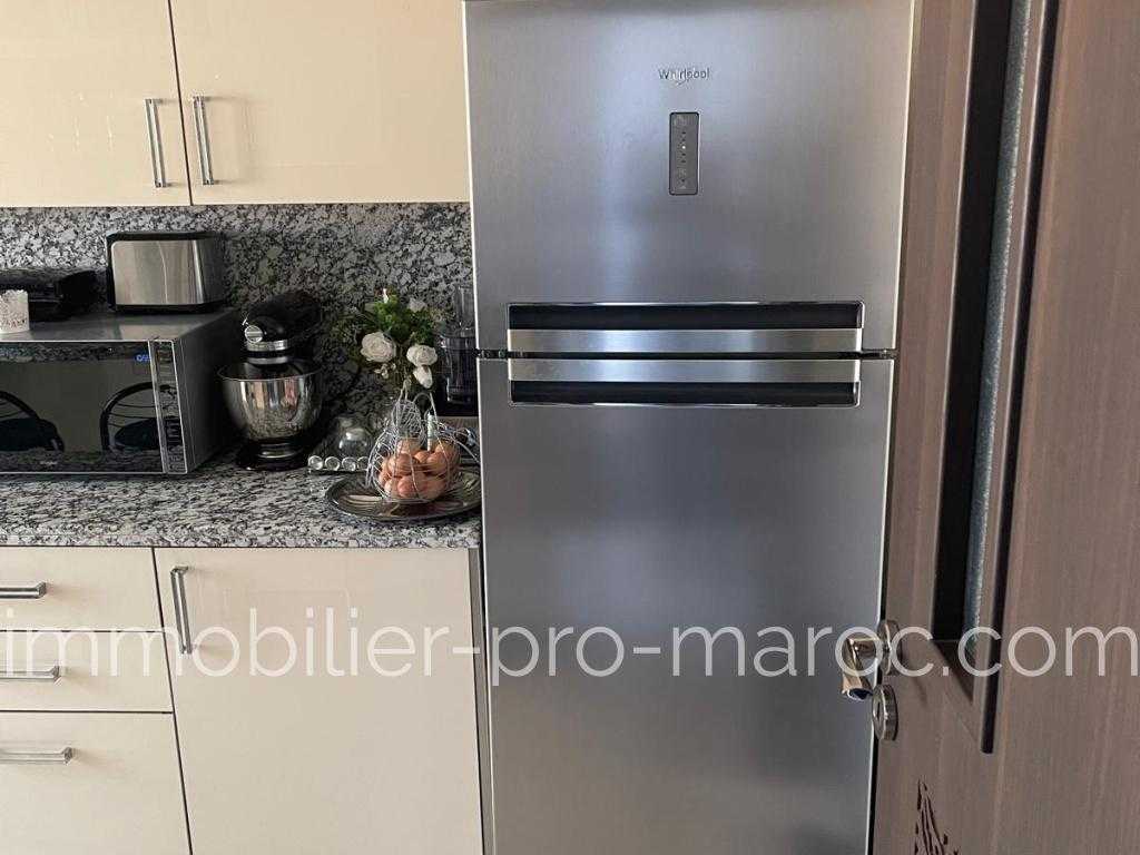 Appartement Avantages Emplacement central.<p>
Résidence sécurisée avec piscine.<p>
Finition de  qualité.<p>
Luminosité naturelle.<p>
