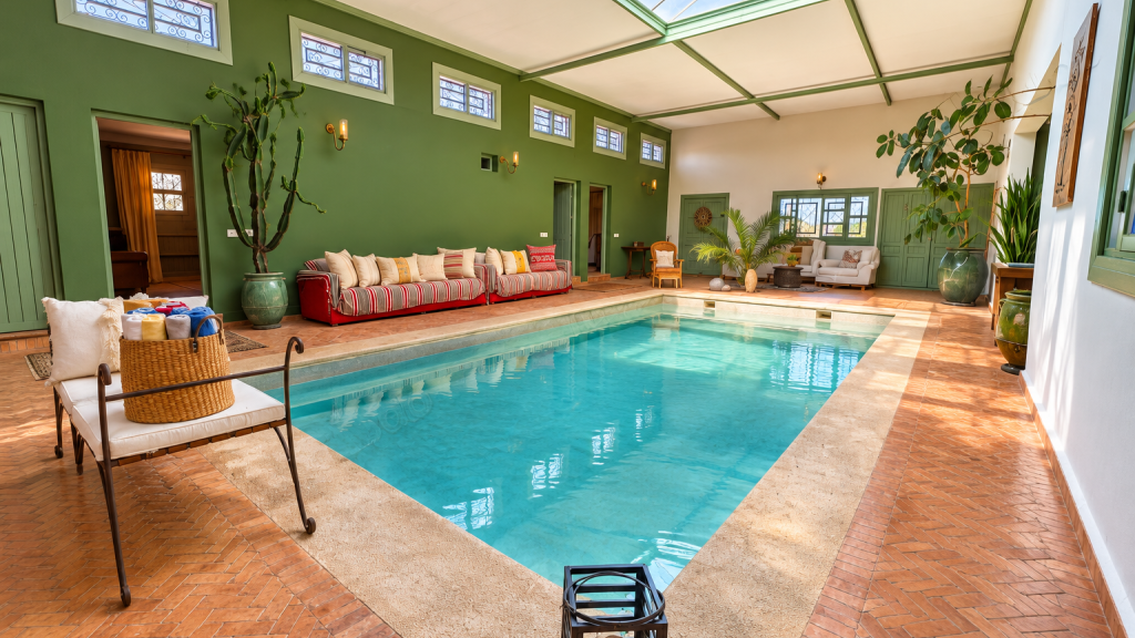 Magnifique villa 6 chambres , 2 piscines. 