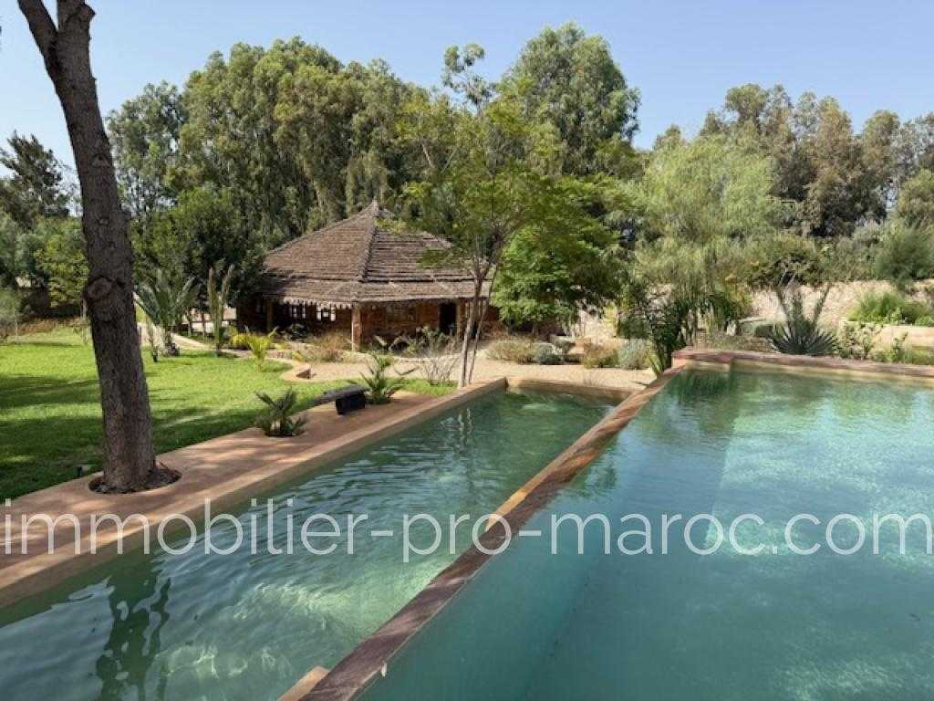 Villa Surface 500 m²