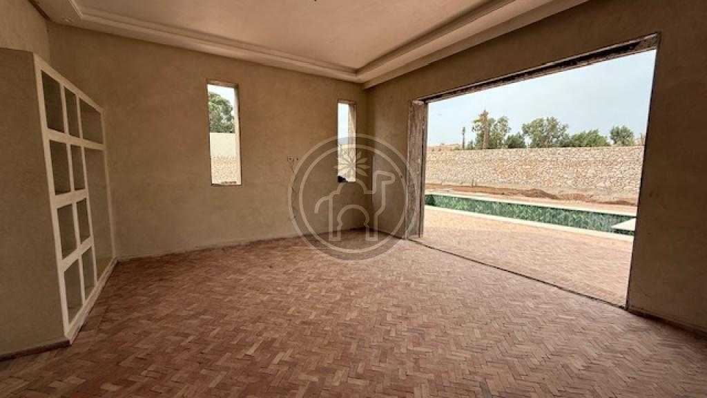 Magnifique villa en zone urbaine, avec piscine