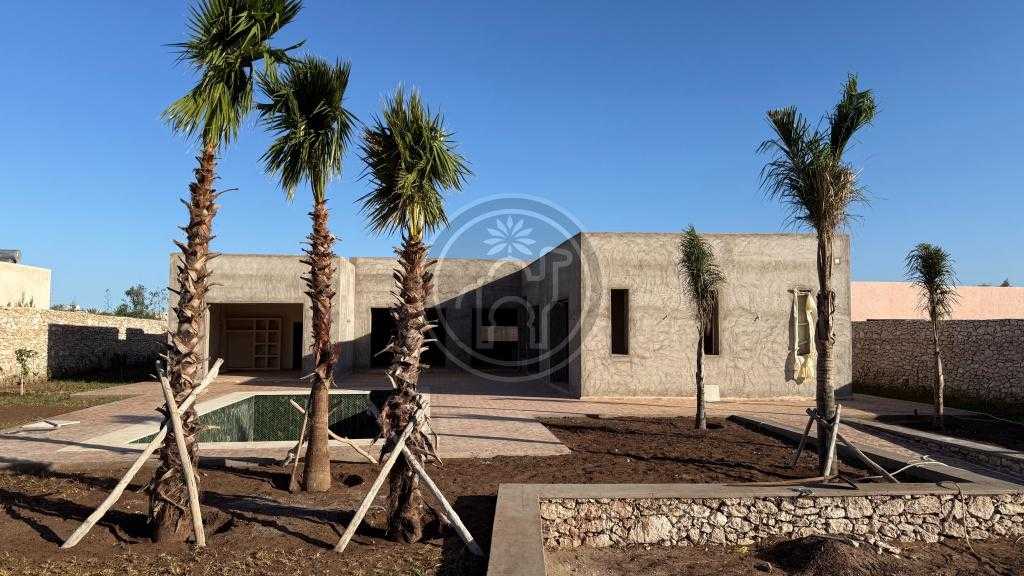 Magnifique villa en zone urbaine, avec piscine