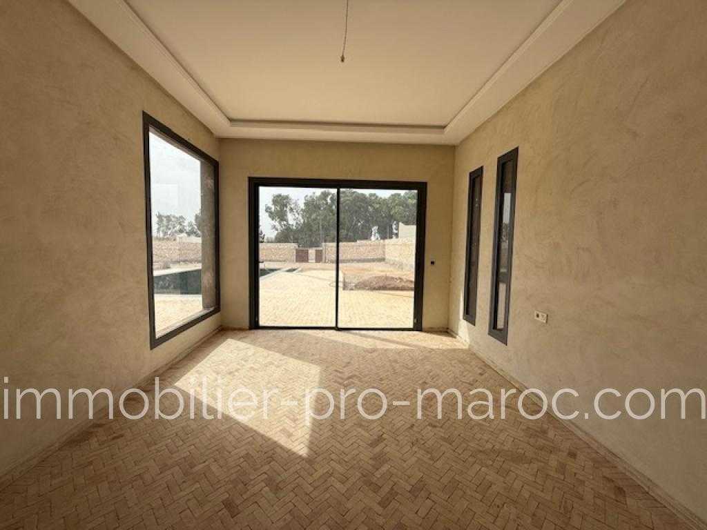 Villa Surface du Terrain 1 600 m²