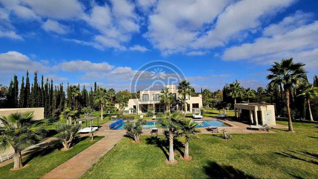 Villa de prestige moderne, avec son AVNA.