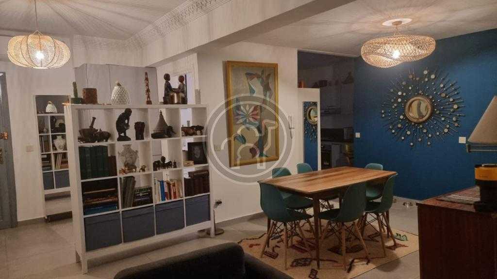 Appartement rénové a 2 pas du lycee Victor Hugo