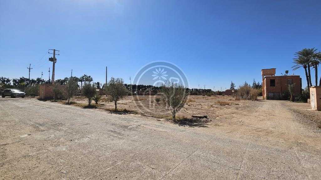 Terrain titre en zone urbaine de 1h49.