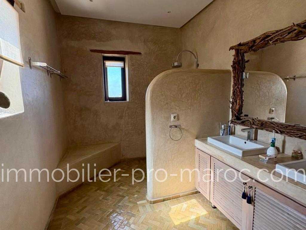 Villa Surface du Terrain 11 000 m²