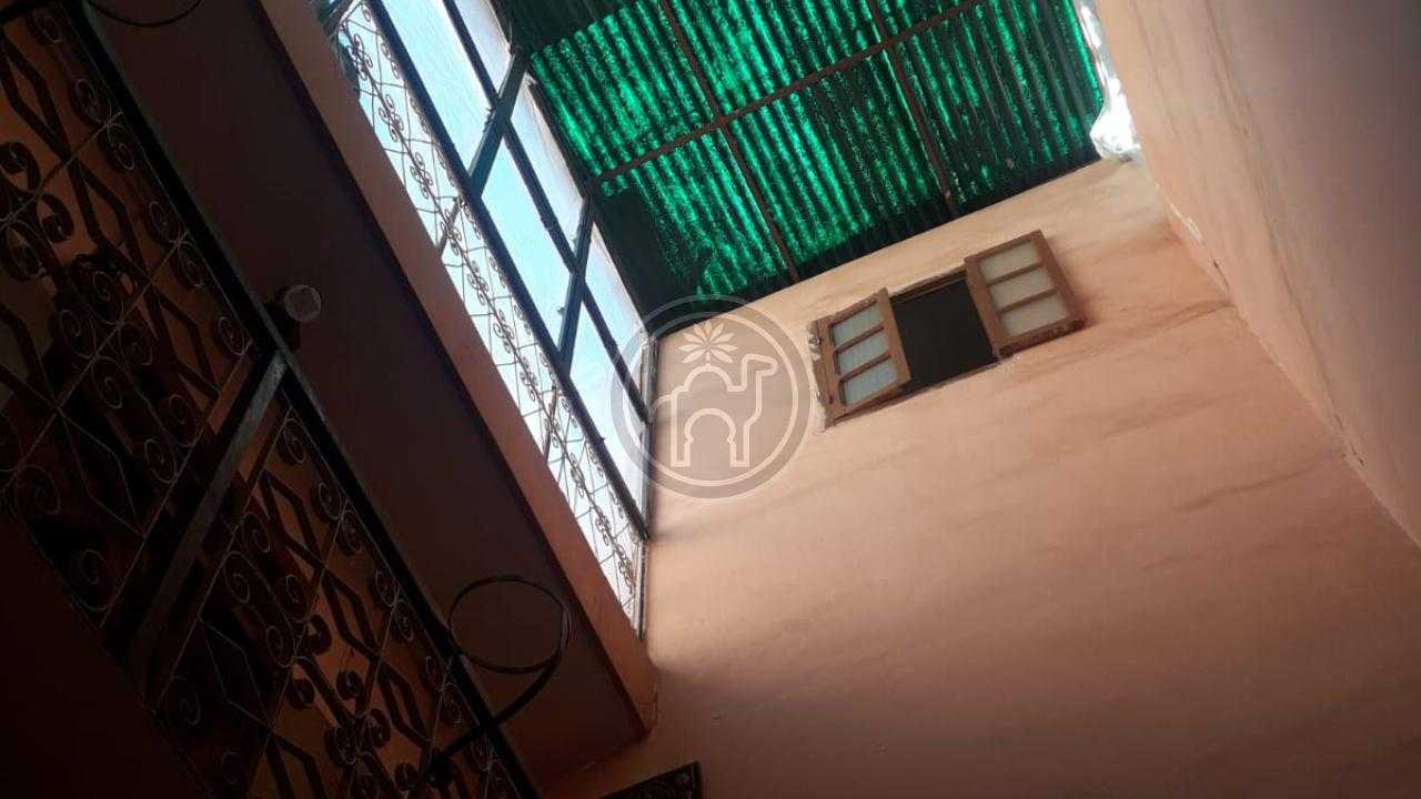 Riad à rénover avec terrasse