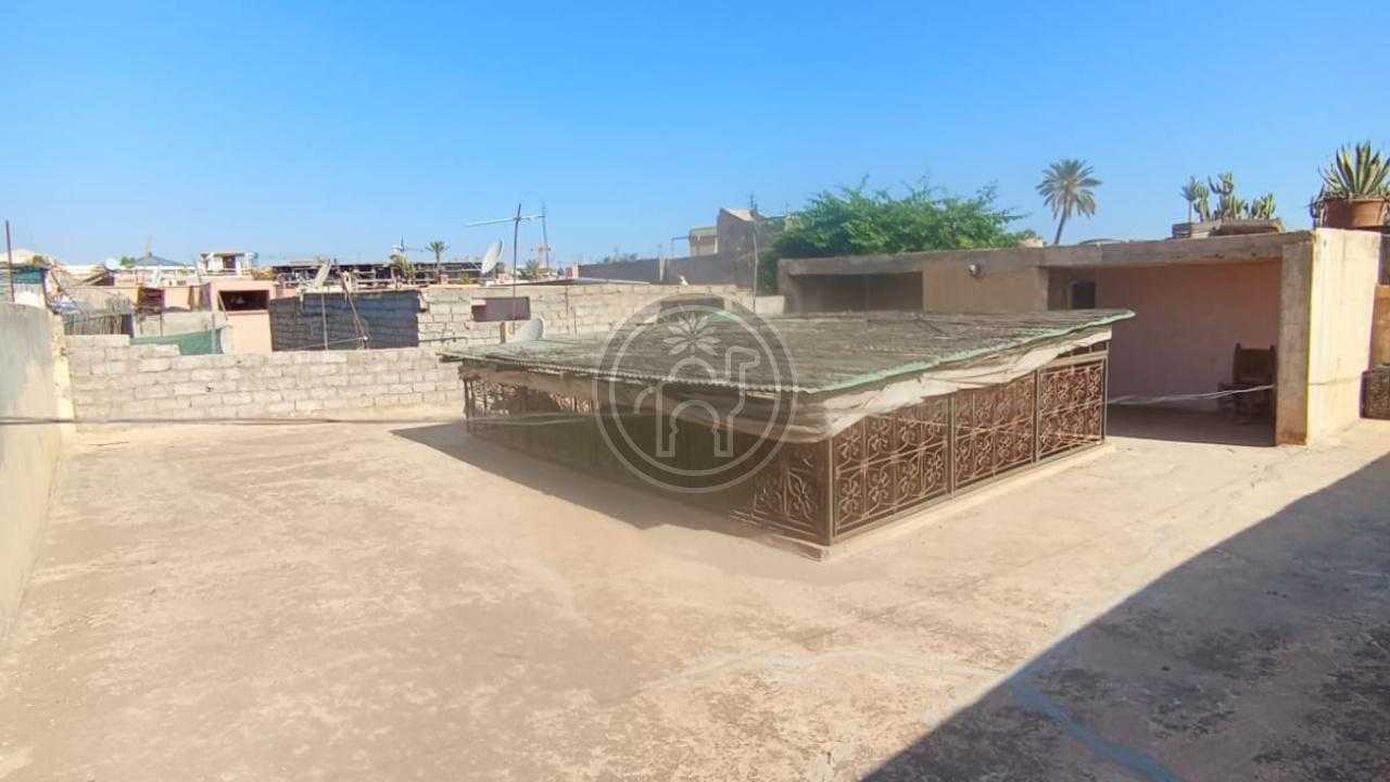 Riad à rénover avec 4 chambres