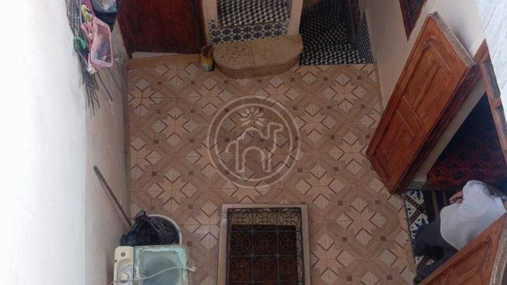 Petite Douyria à renover