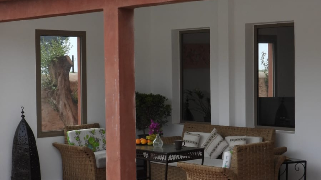 Superbe villa R+1 meublée, avec piscine, proche aéroport & plage Sidi Kaouki