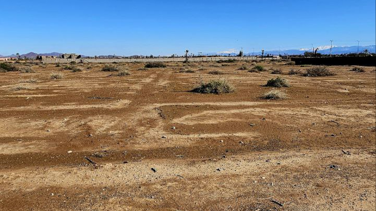 Terrain etat a construire