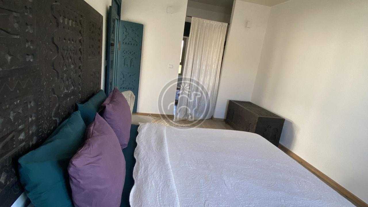 Villa avec 15 photos