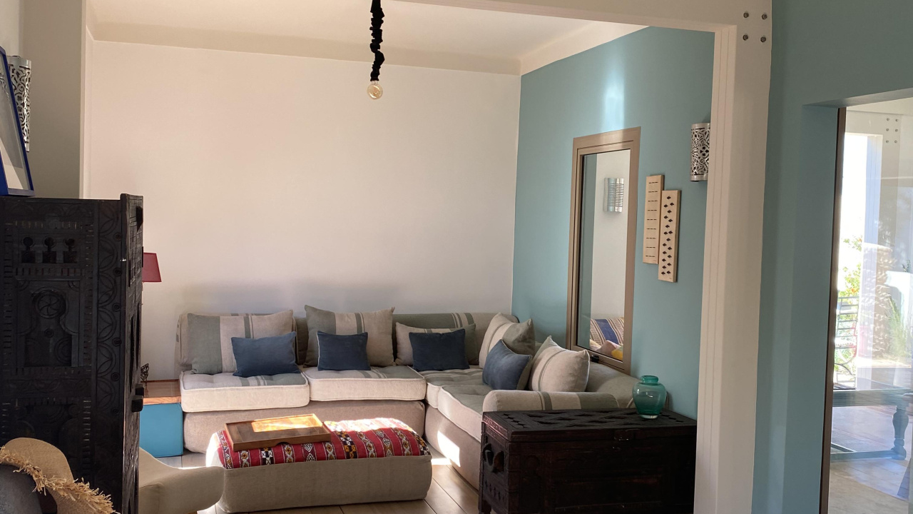 Villa avec 15 photos