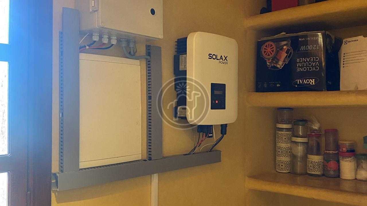 Villa avec 15 photos