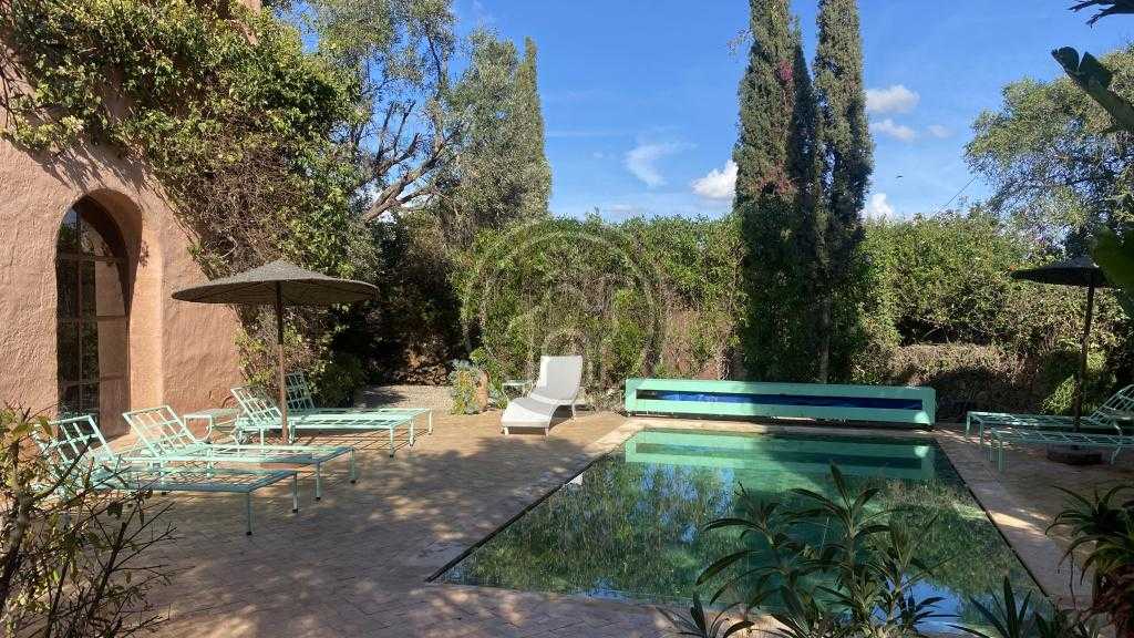 Maison de campagne 4 chambres, piscine chauffée. ( Exclusivitée) 