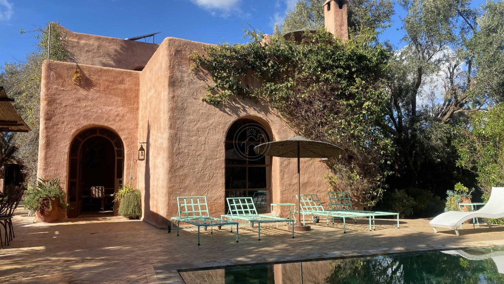 Maison de campagne 4 chambres, piscine chauffée. ( Exclusivitée) 