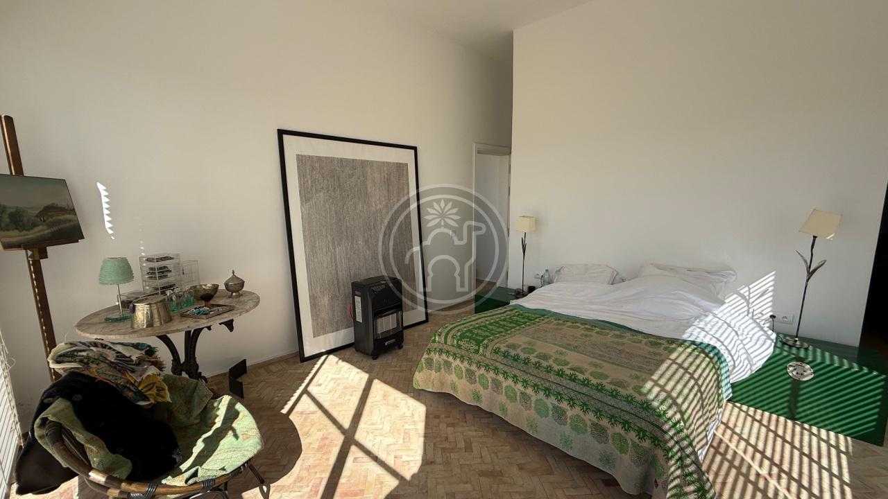 Villa avec 15 photos