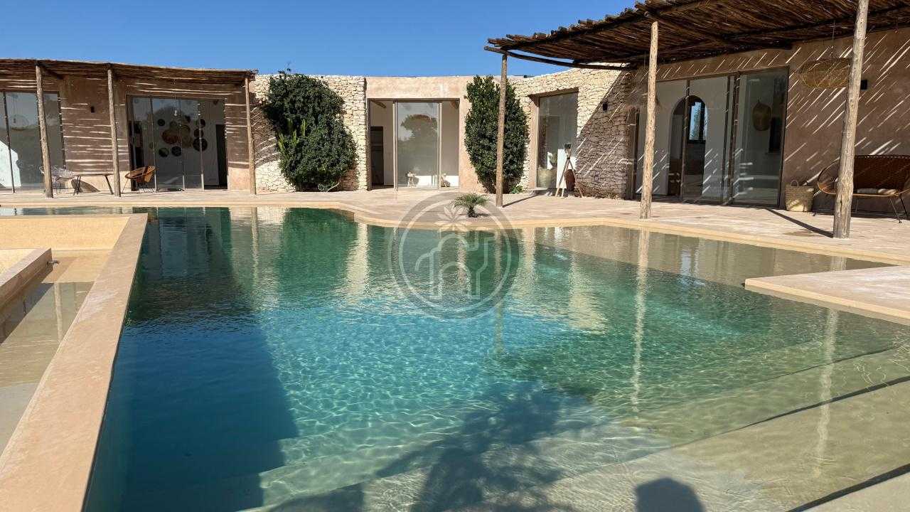 Villa Vente - 5 Chambres - - - Prix 0 - 7973