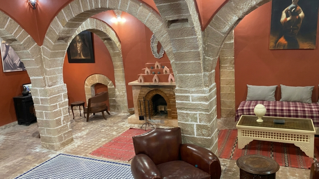 Rare et magnifique riad 5 chambres, avec l\'architecture typique d\'Essaouira ( en exclusivité)