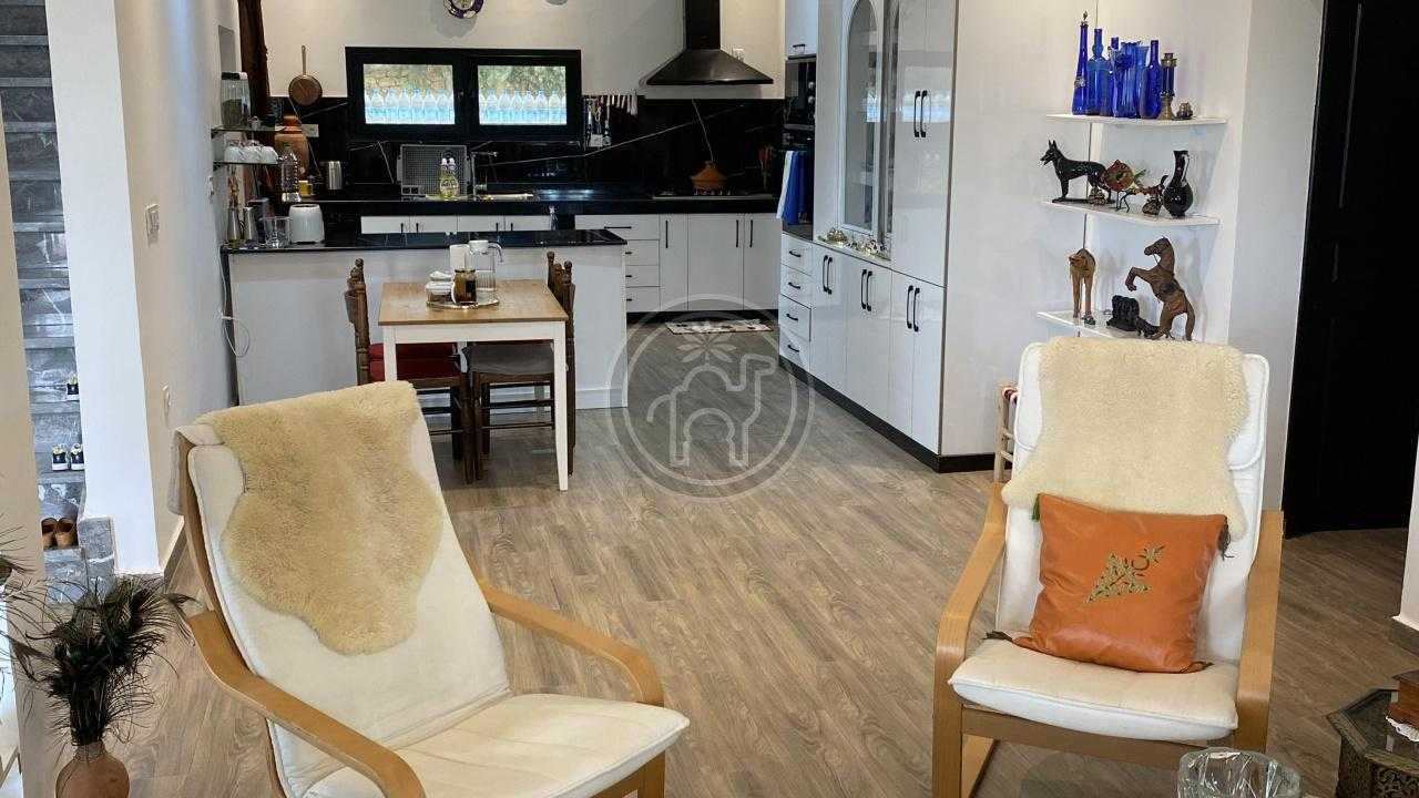 Villa avec 15 photos