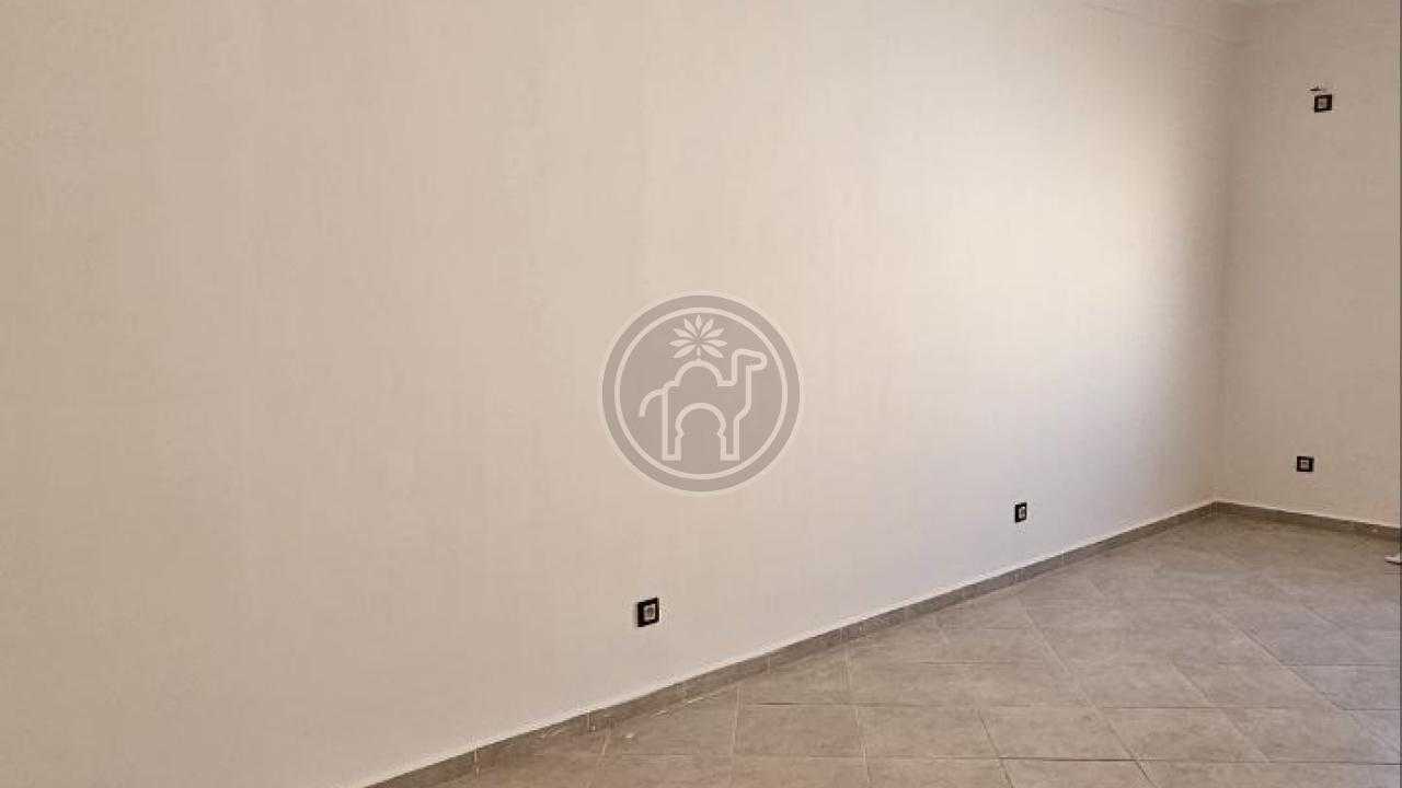 Commerce avec 15 photos