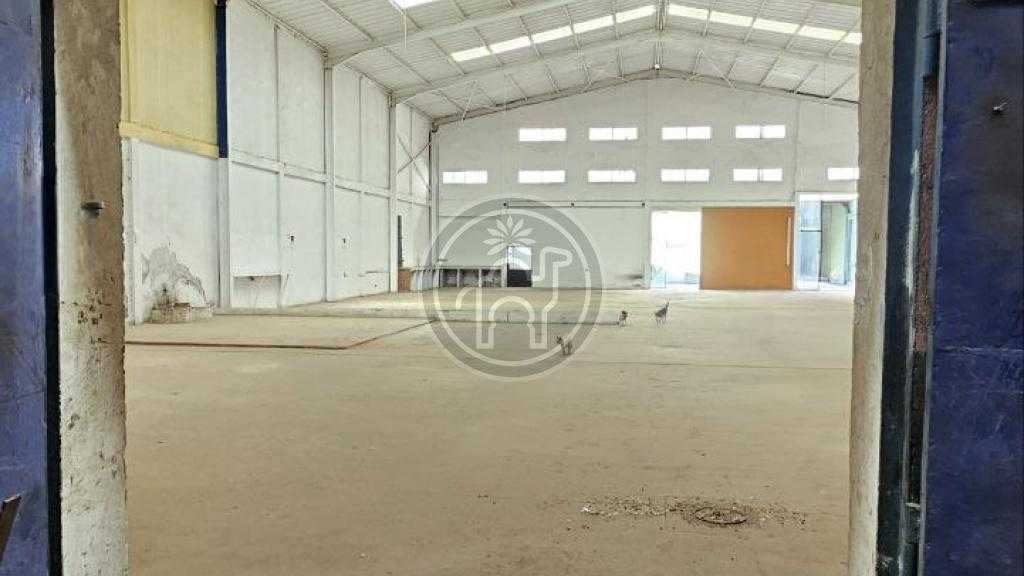 Entrepot commercial titre, secteur industriel de Marrakech.