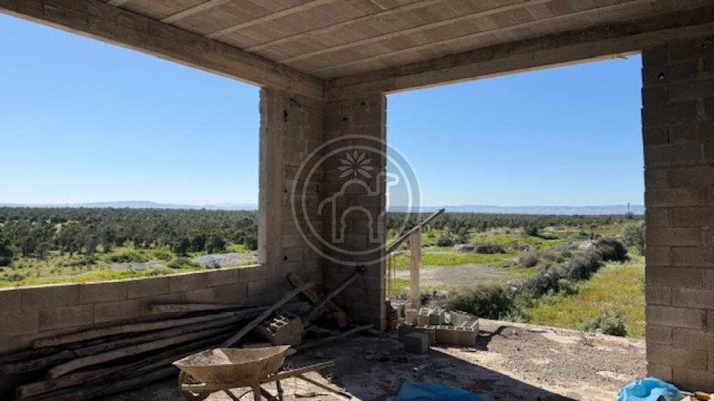 VILLA A FINIR dans une zone urbaine à 7 kms d\'Essaouira