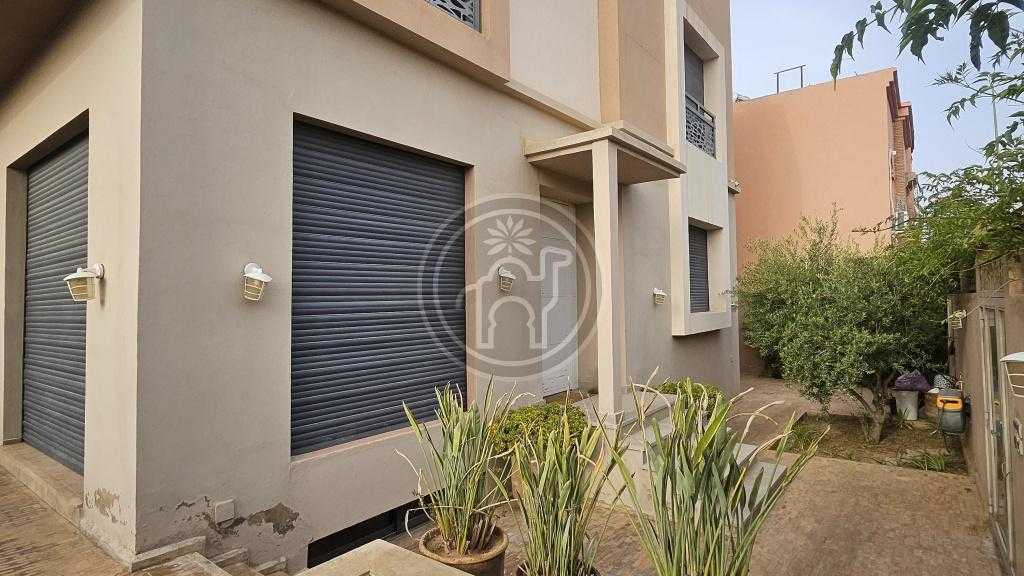 Villa avec piscine à vendre route de l\'ourika