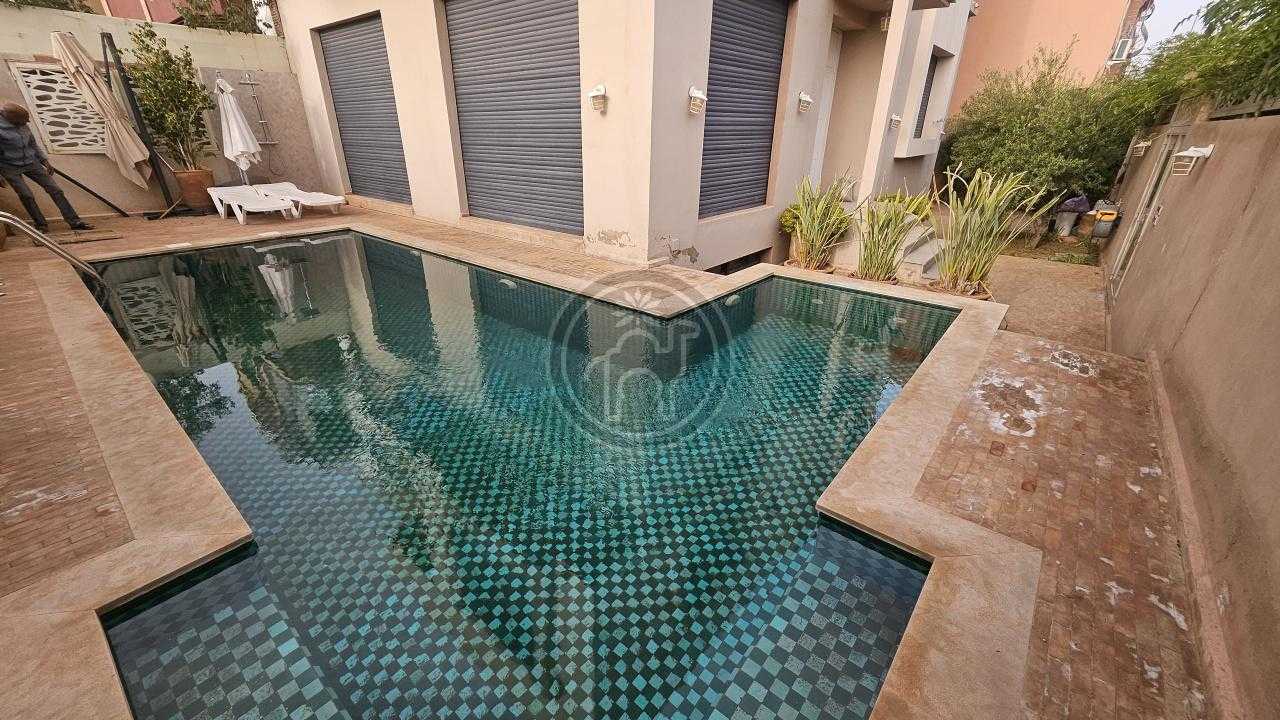 Villa avec 4 chambres