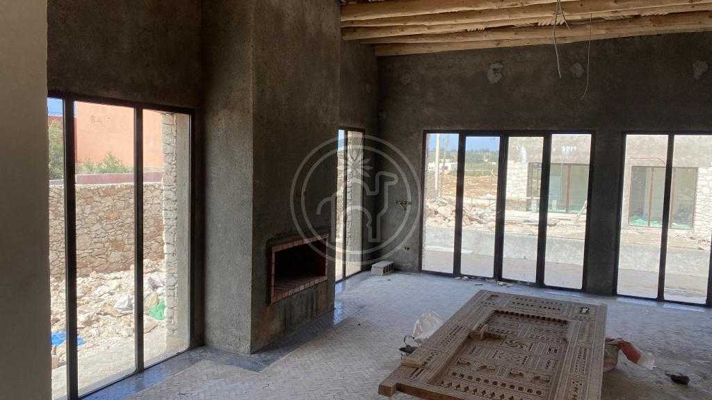 Villa de plein-pied,  4 chambres, piscine.