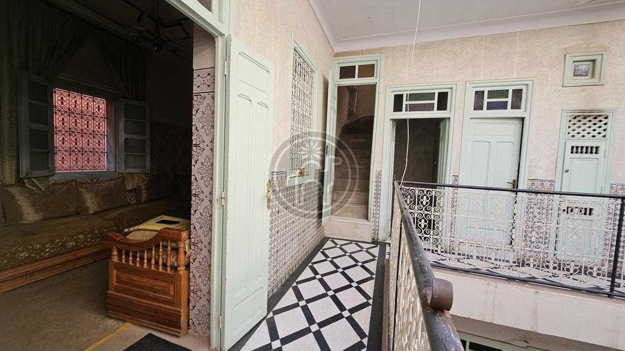 Riad à rénover avec terrasse