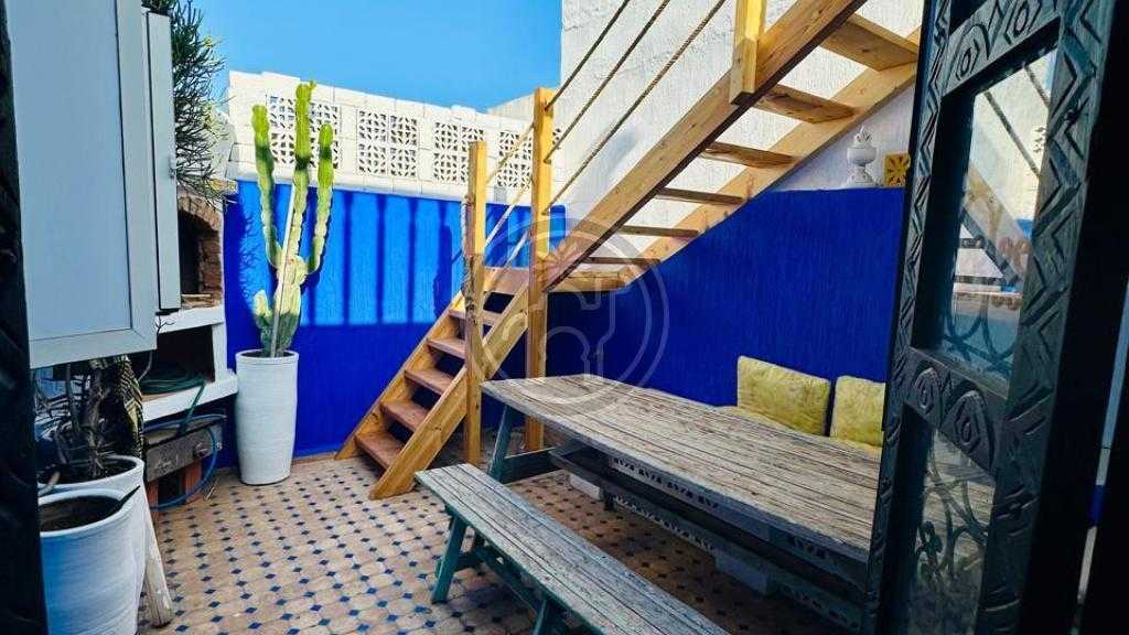Bel appartement meublé avec terrasse privé
