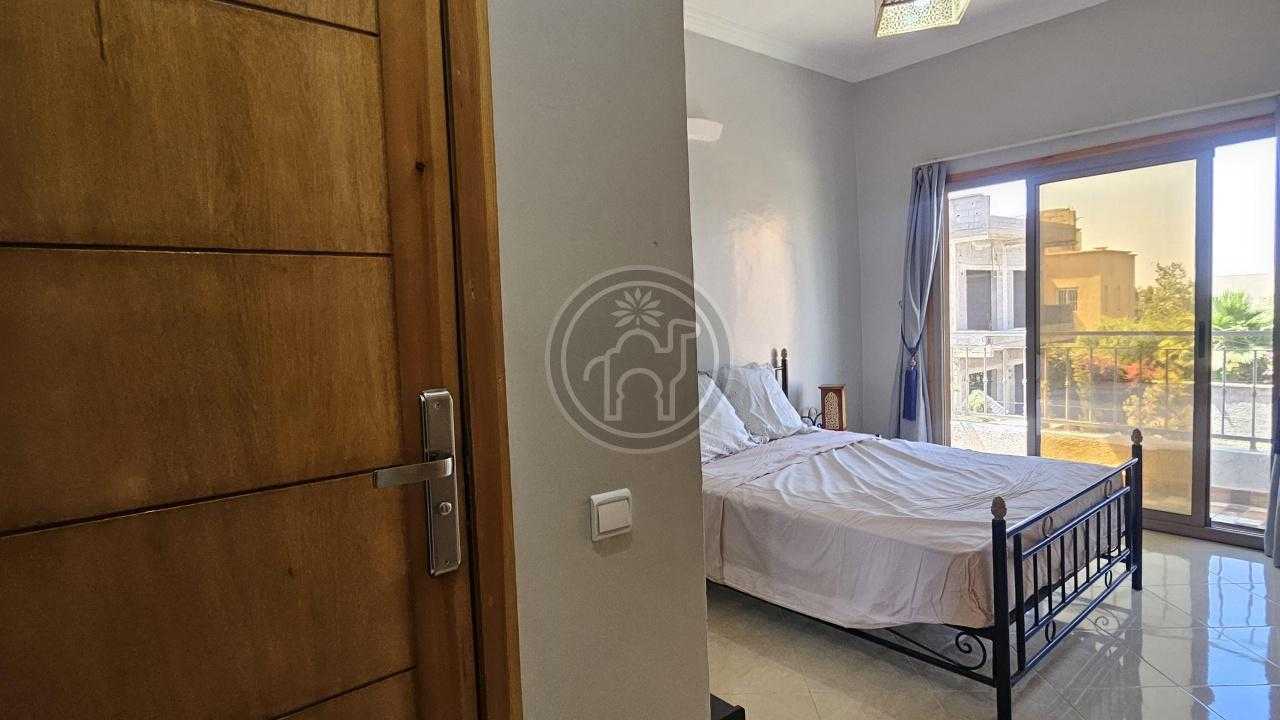 Villa avec 15 photos