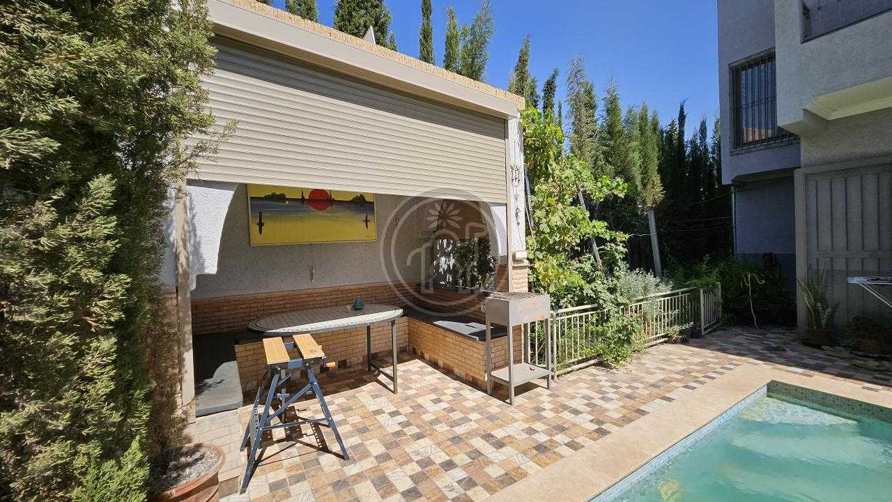 Villa avec 4 chambres