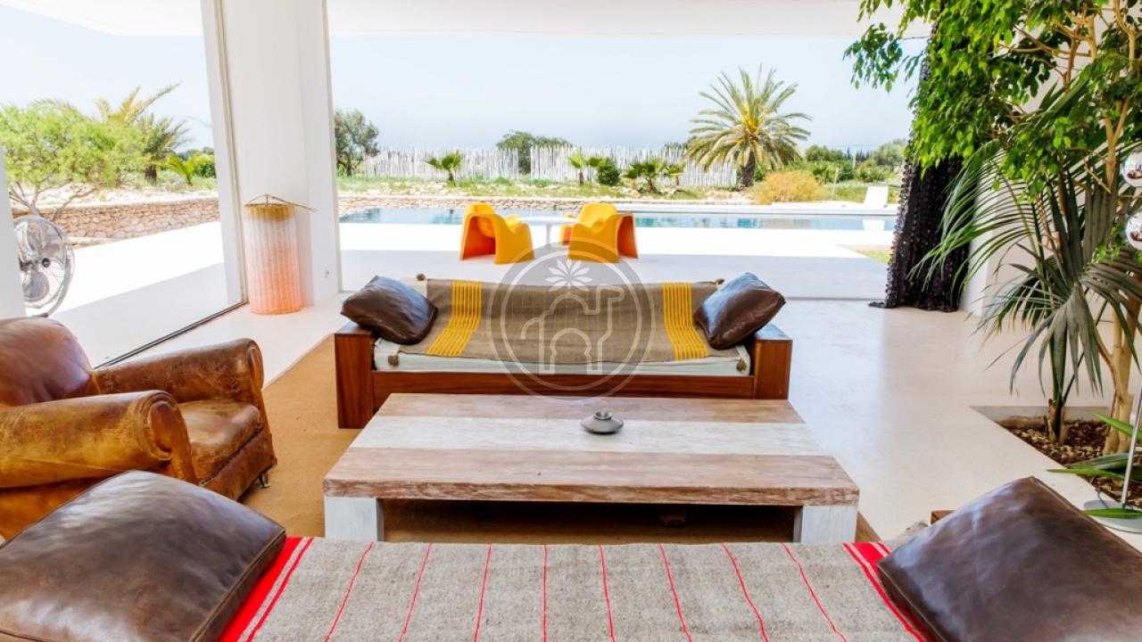 Villa avec 4 chambres