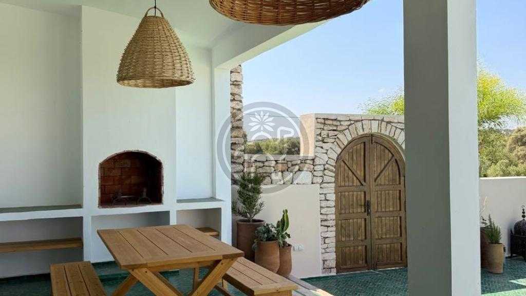 Superbe villa de plain-pied au cœur d\'un domaine d\'oliviers, à seulement 20 min d\'Essaouira