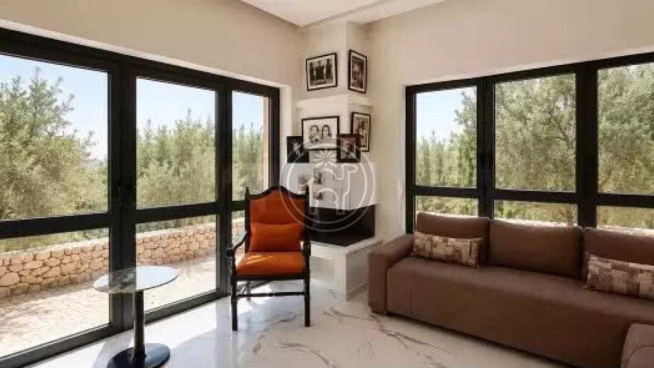 Villa avec terrasse