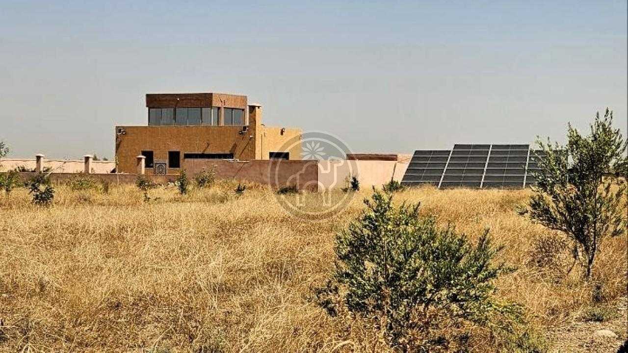 Ferme de 7H a 40mn de Marrakech, plantee, eau, electricite.