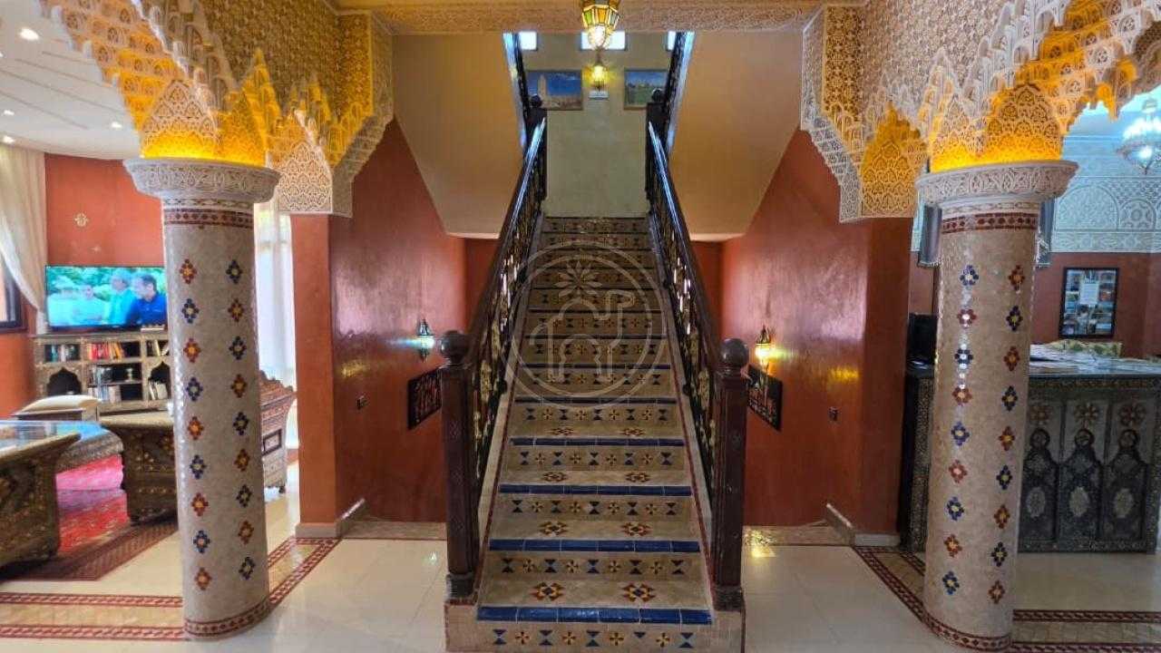 Maison d'hôtes de 700m²