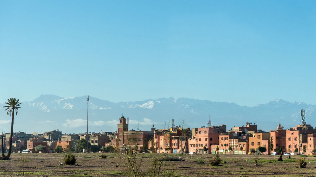 Opportunité d’Investissement Majeure – Route de Ouarzazate