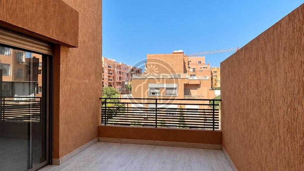 Appartement lumineux avec terrasse et balcon – Gueliz